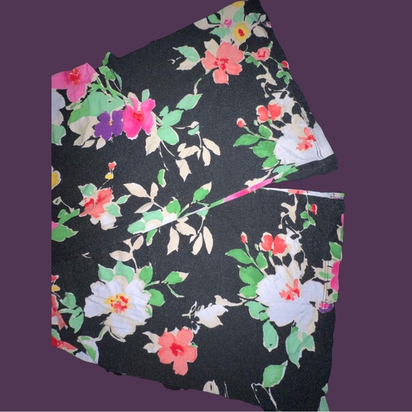 Lauren Ralph Lauren~1X; Multi color, Floral, Wide-leg stretchy pants - Picture 3 of 7